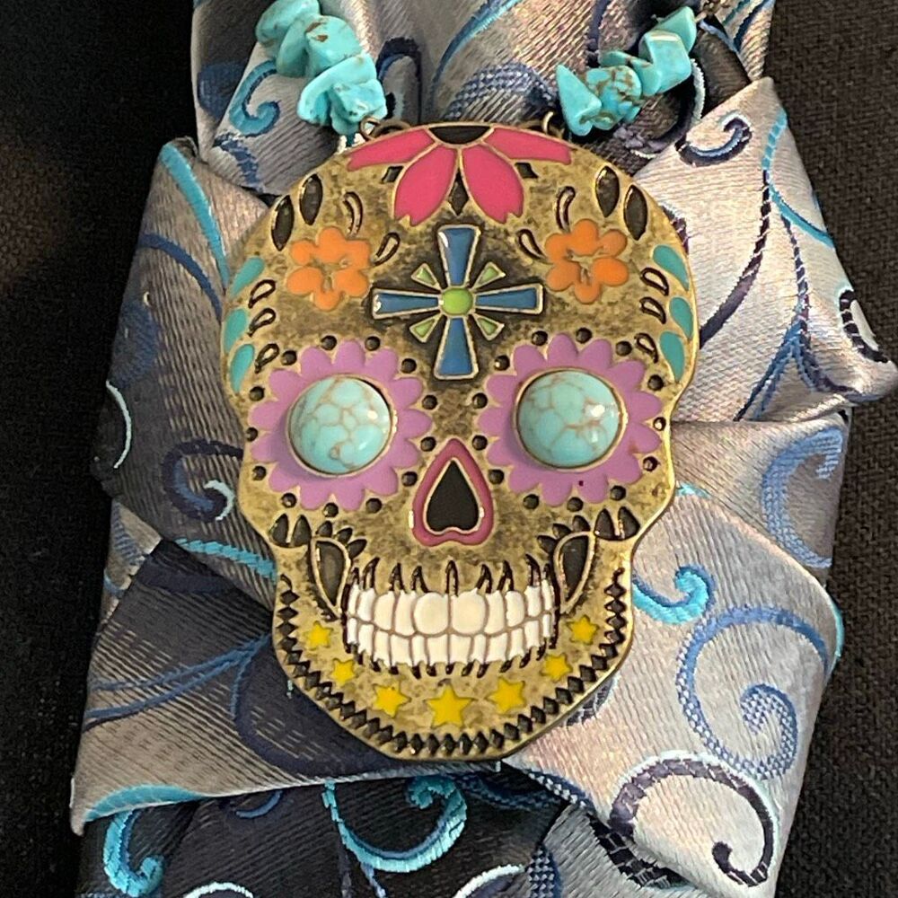 Restyled Women’s Tie with Turquoise Bedazzled Skull Necklace - Picture 9 of 12
